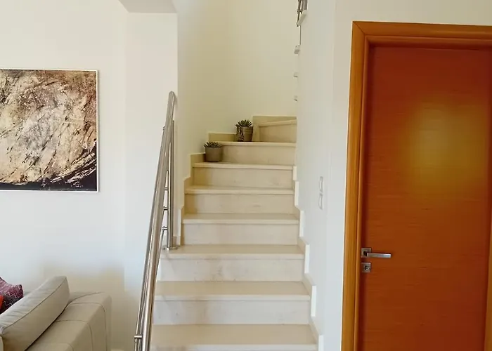 Alexandra Near Corfu Town アパート