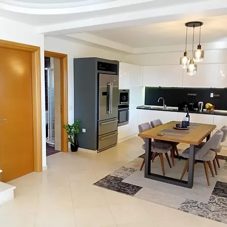 Alexandra Near Corfu Town Apartment Kompitsion