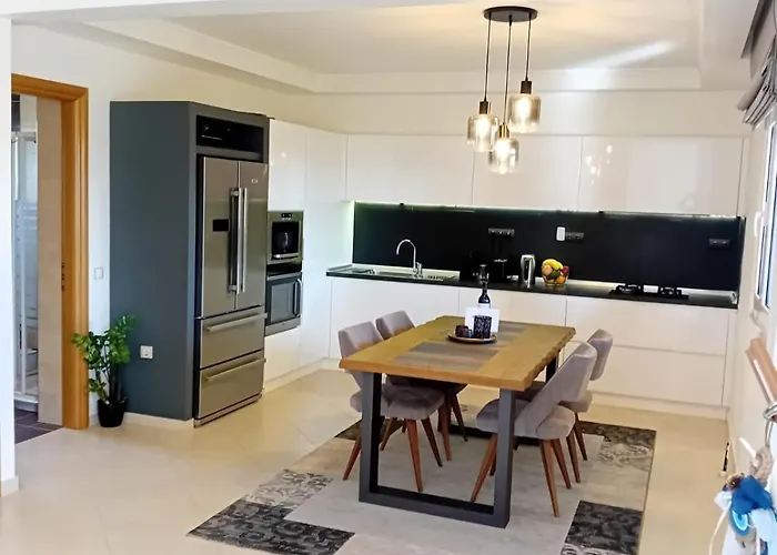 Alexandra Near Corfu Town * Kompitsion